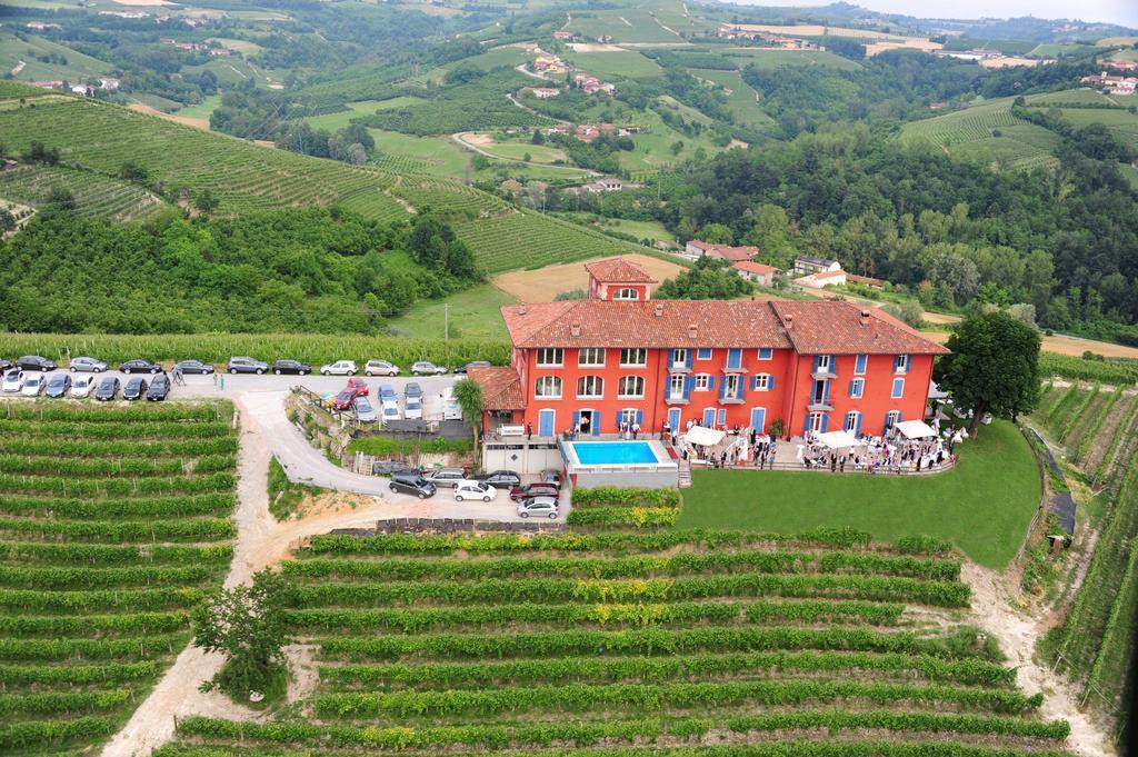 Bricco Rosso Guest House Farigliano Exterior photo