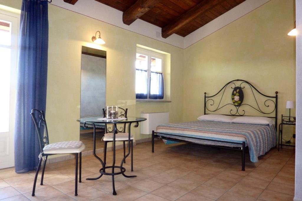 Bricco Rosso Guest House Farigliano Room photo