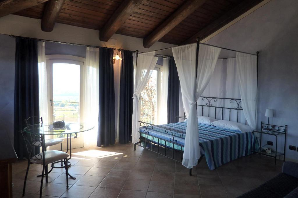 Bricco Rosso Guest House Farigliano Room photo